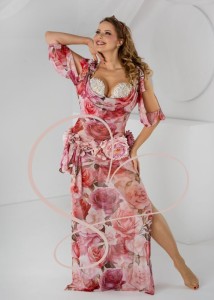 DELLA DRESS IN ROSES